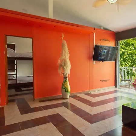 Aparthotel Hollywood
