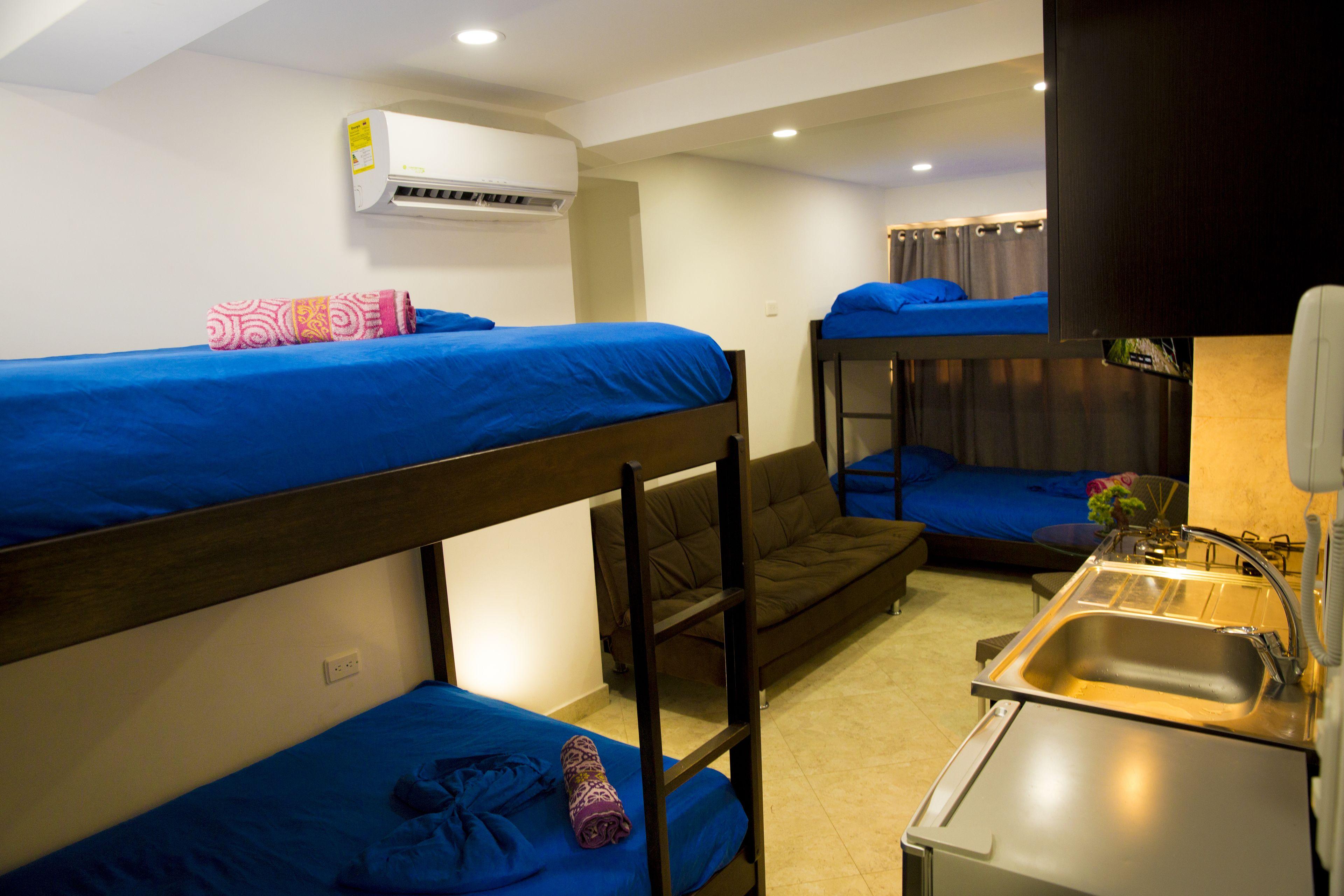 Hollywood Apartahotel 3*