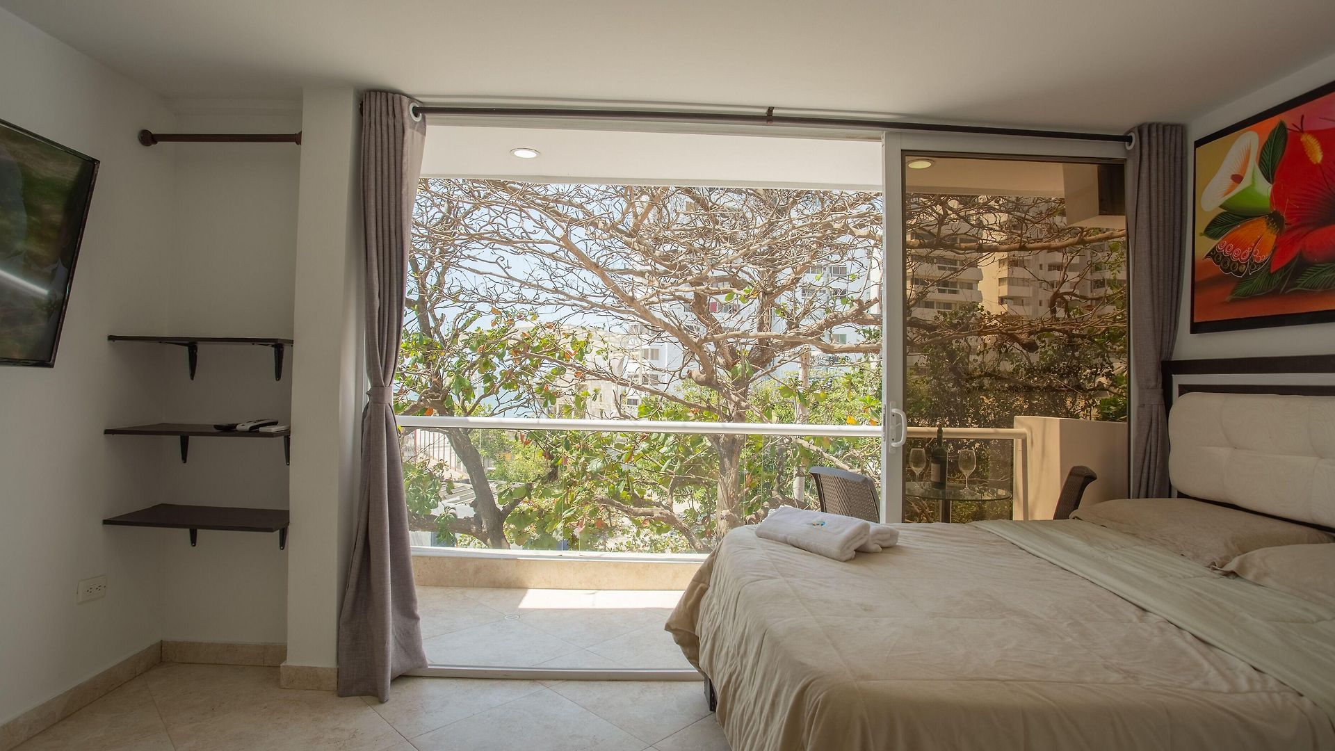 Apartahotel Hollywood