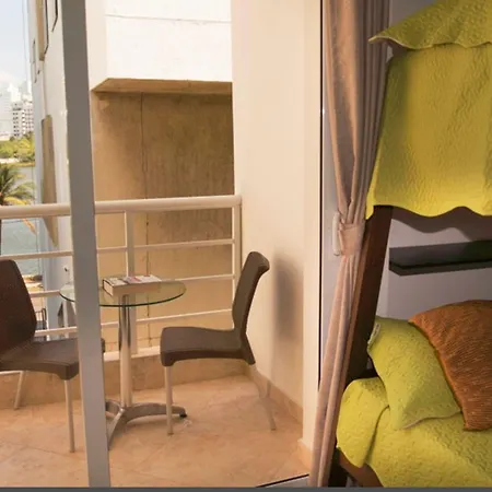 Apartahotel Hollywood