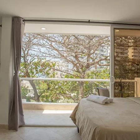 Apartahotel Hollywood